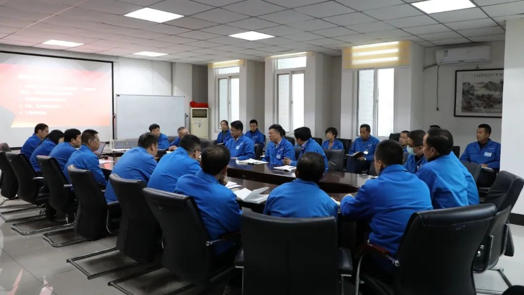 嚴(yán)鑒鉑：把銷售隊(duì)伍鍛造成一支鐵軍、一面旗幟！